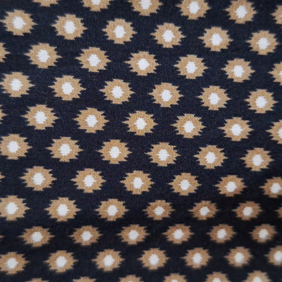 Men's Express Button-down Dress up t-shirt. Size - M 15-15.5 - Picture 2 of 4